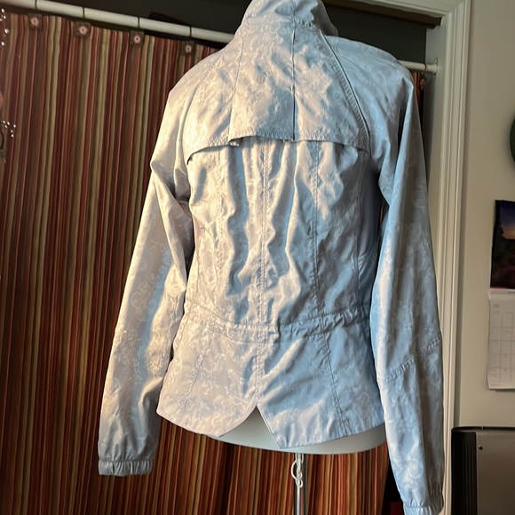 Lululemon Jacket - Picture 3 of 6